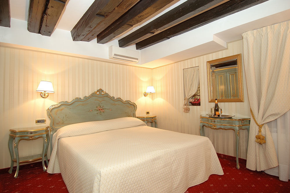 Ca' Della Loggia Bed and Breakfast Venecia Exterior foto
